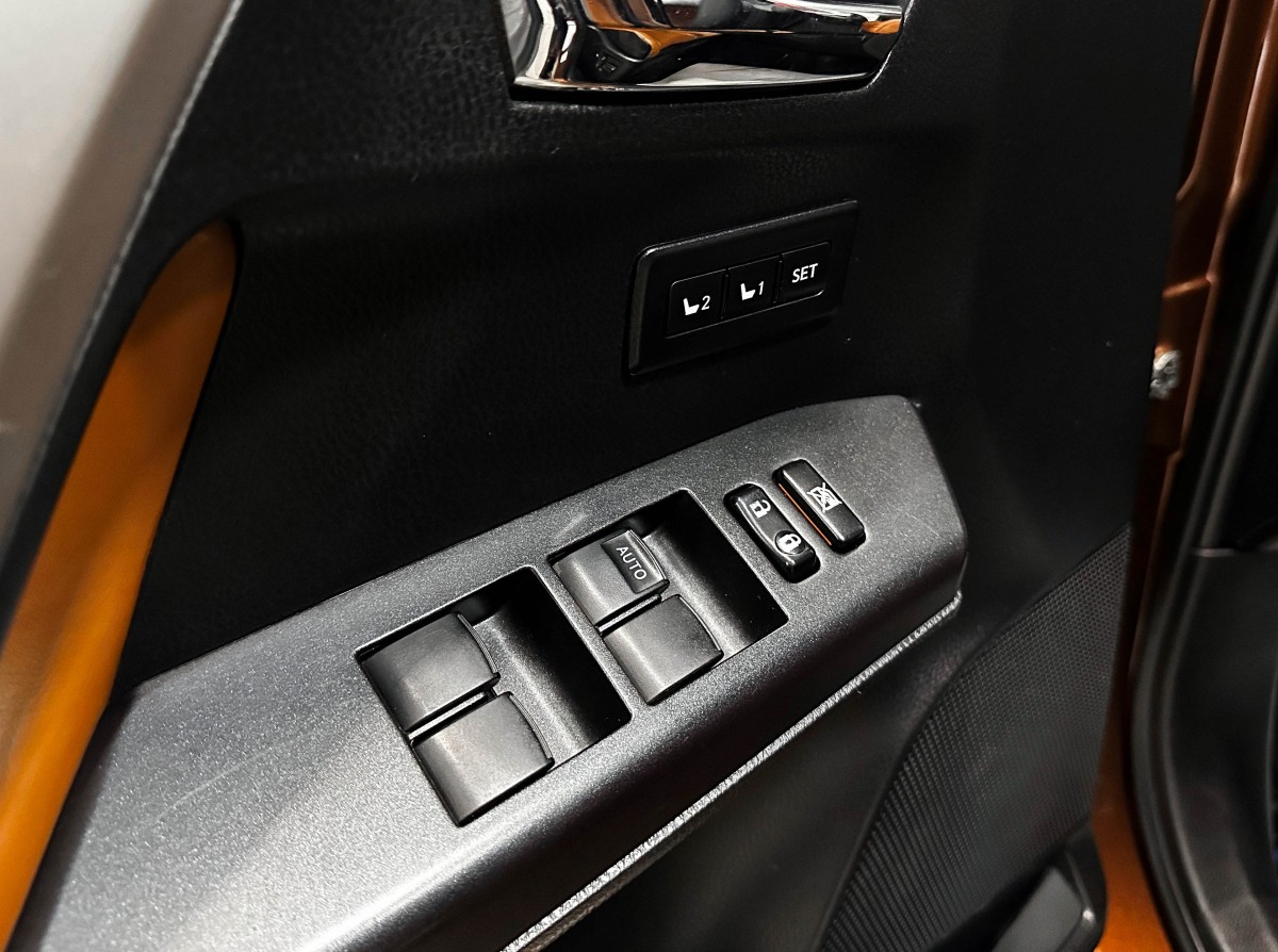 Toyota RAV4 - фото 17