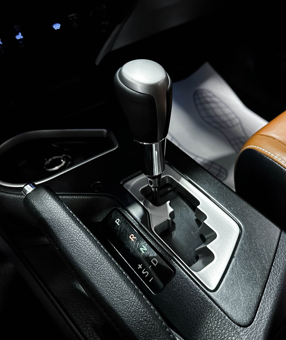 Toyota RAV4 - фото 28