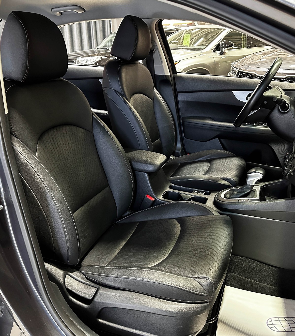 Kia K3 - фото 17