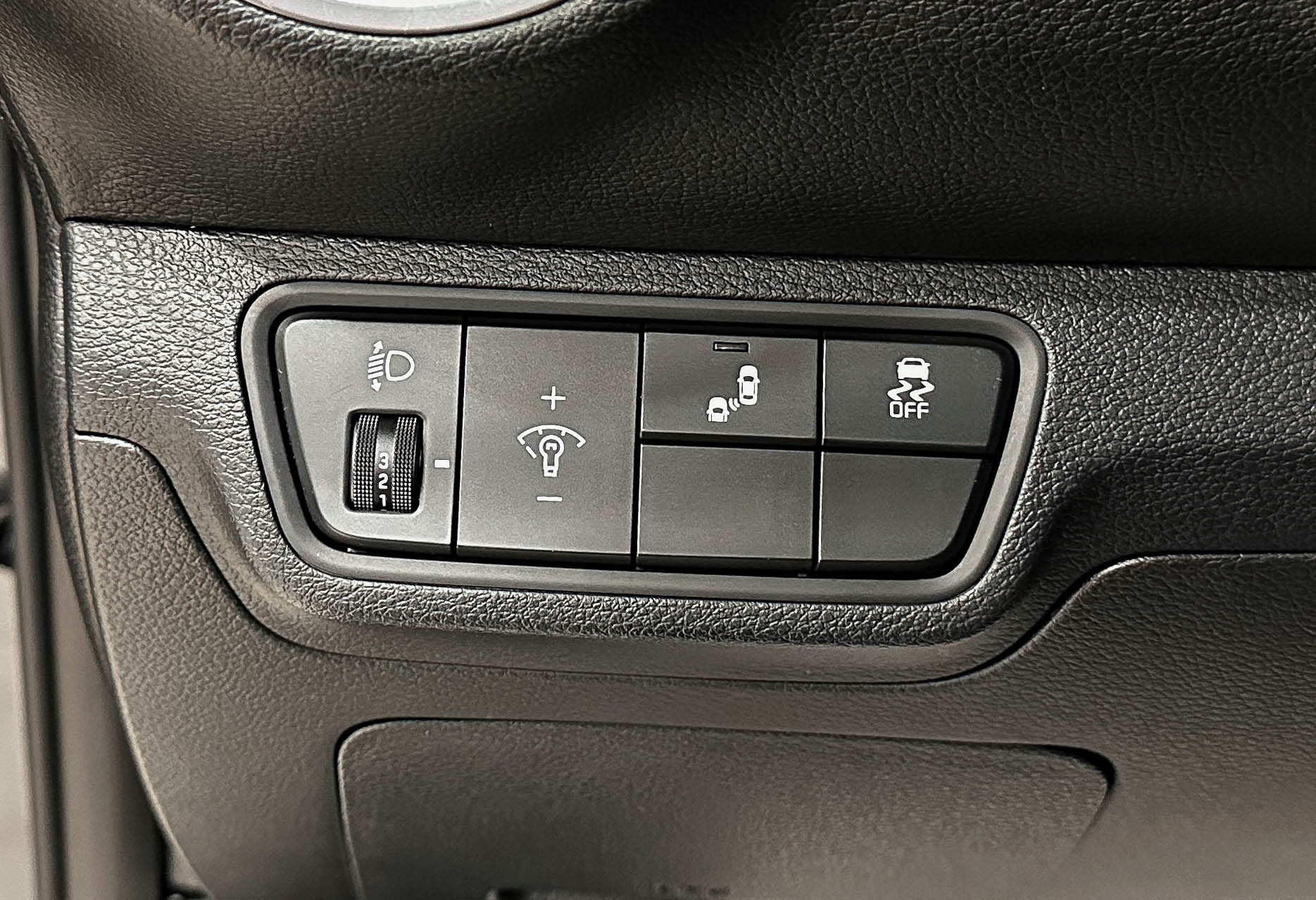 Kia K3 - фото 21