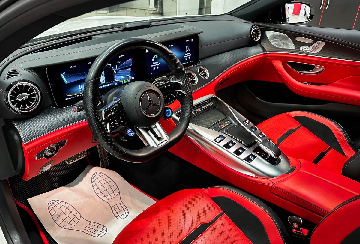 Mercedes-Benz AMG GT - фото 12