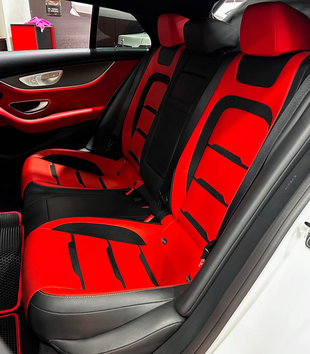 Mercedes-Benz AMG GT - фото 14