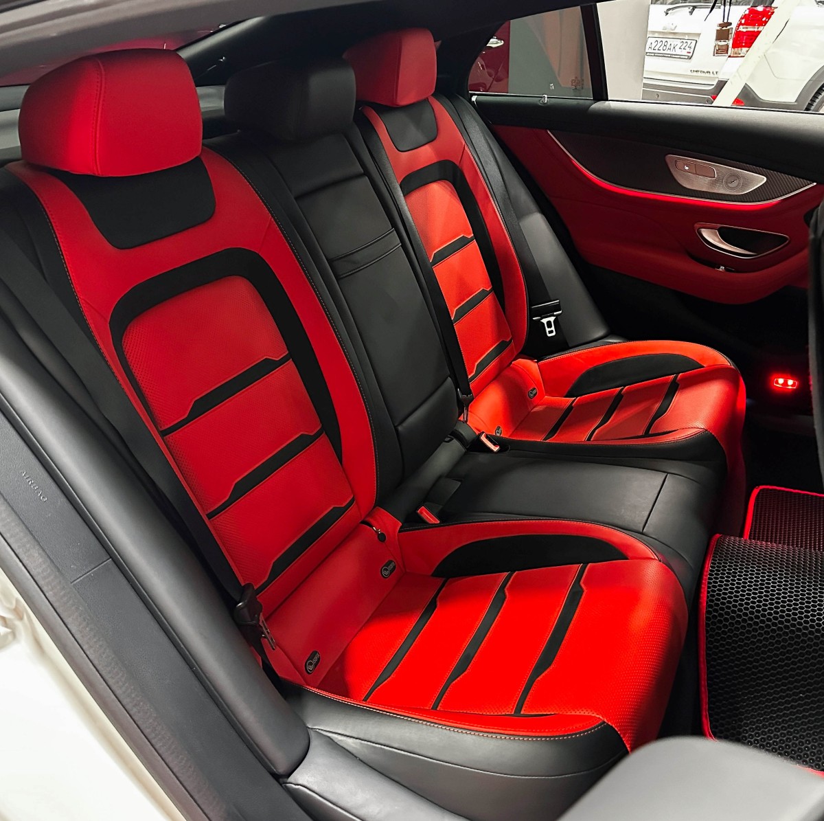 Mercedes-Benz AMG GT - фото 16