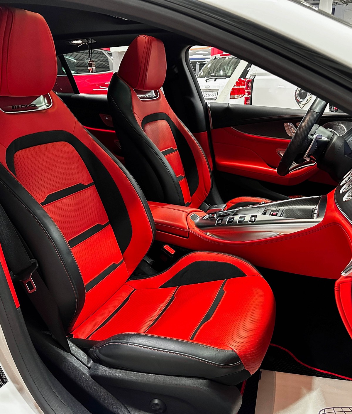 Mercedes-Benz AMG GT - фото 17