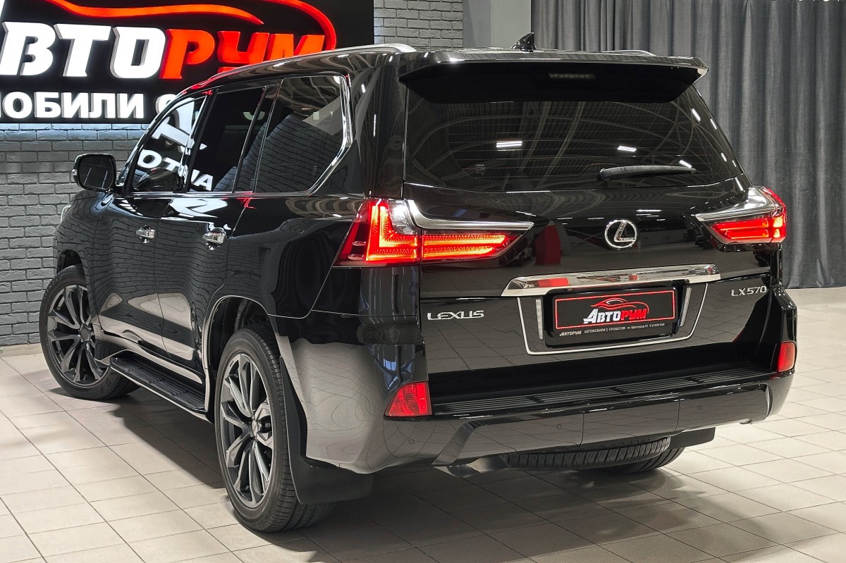 Lexus LX 570 - фото 7