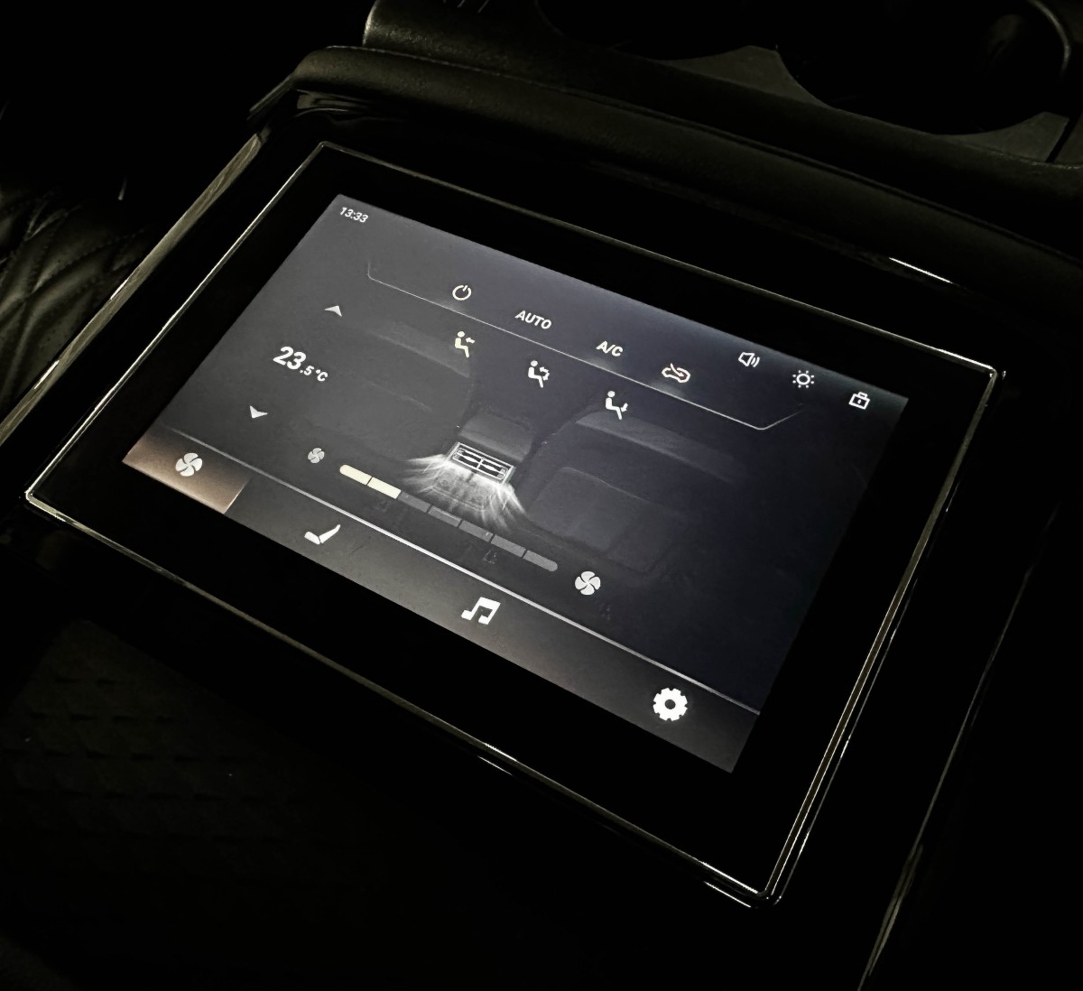 GWM TANK 500 - фото 32