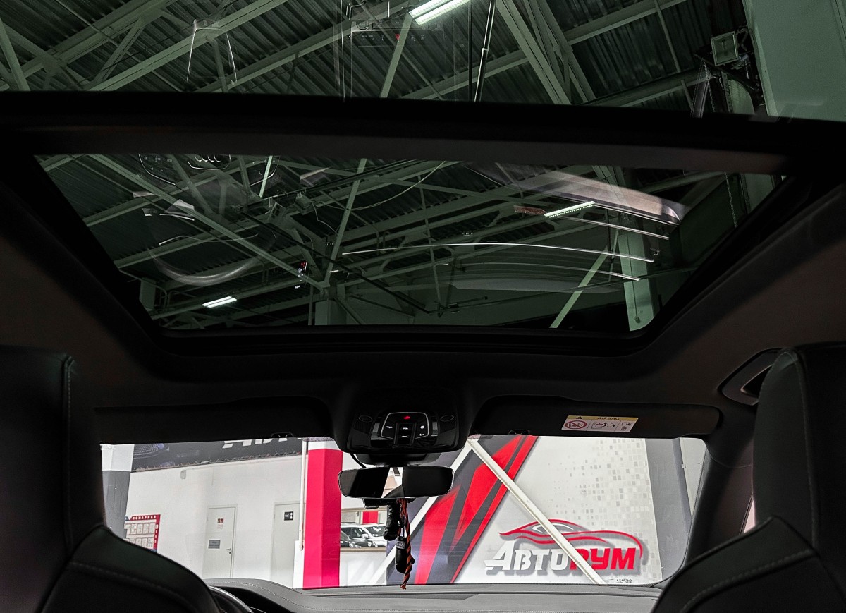 Audi Q8 - фото 33