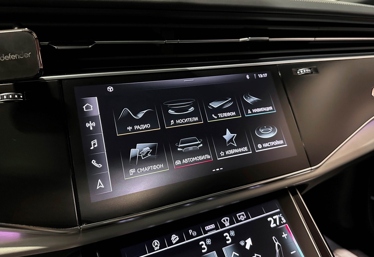 Audi Q8 - фото 26