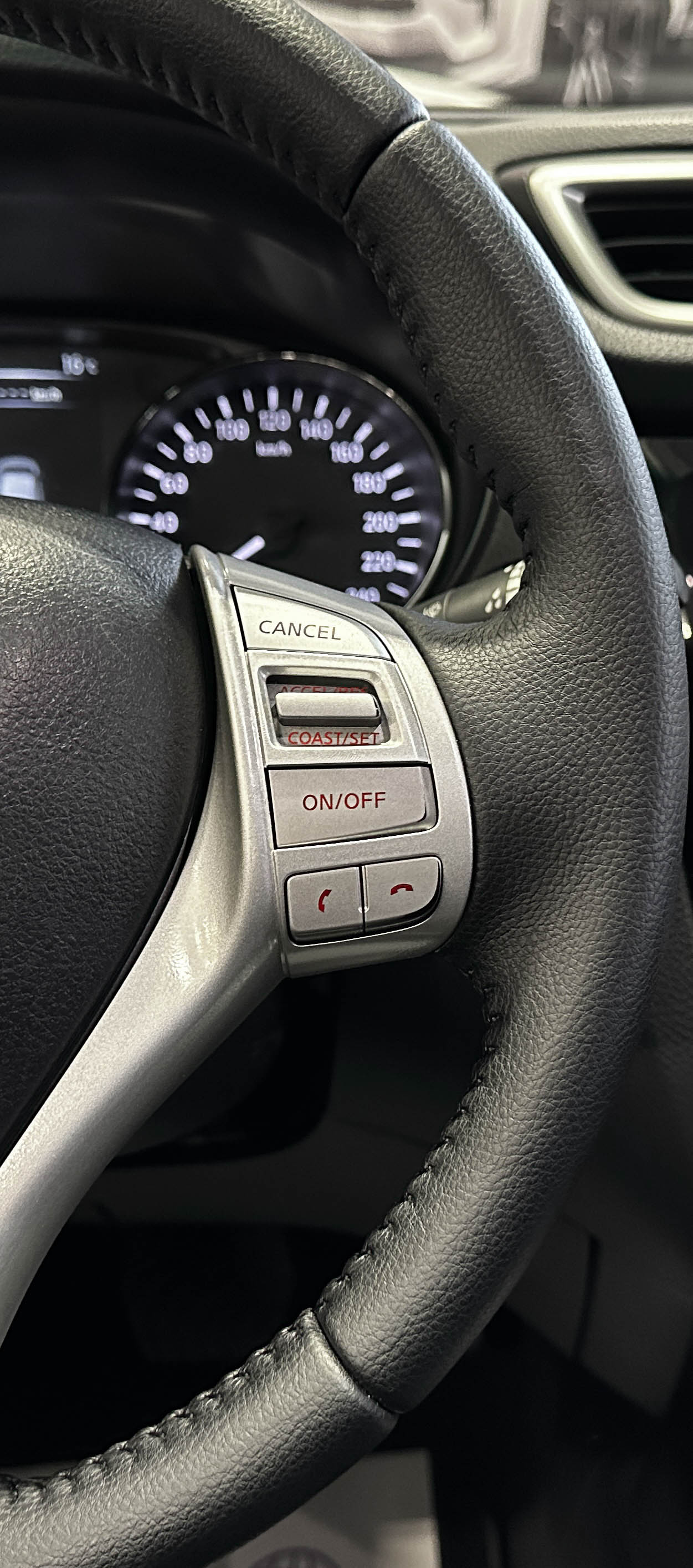 Nissan X-Trail - фото 24