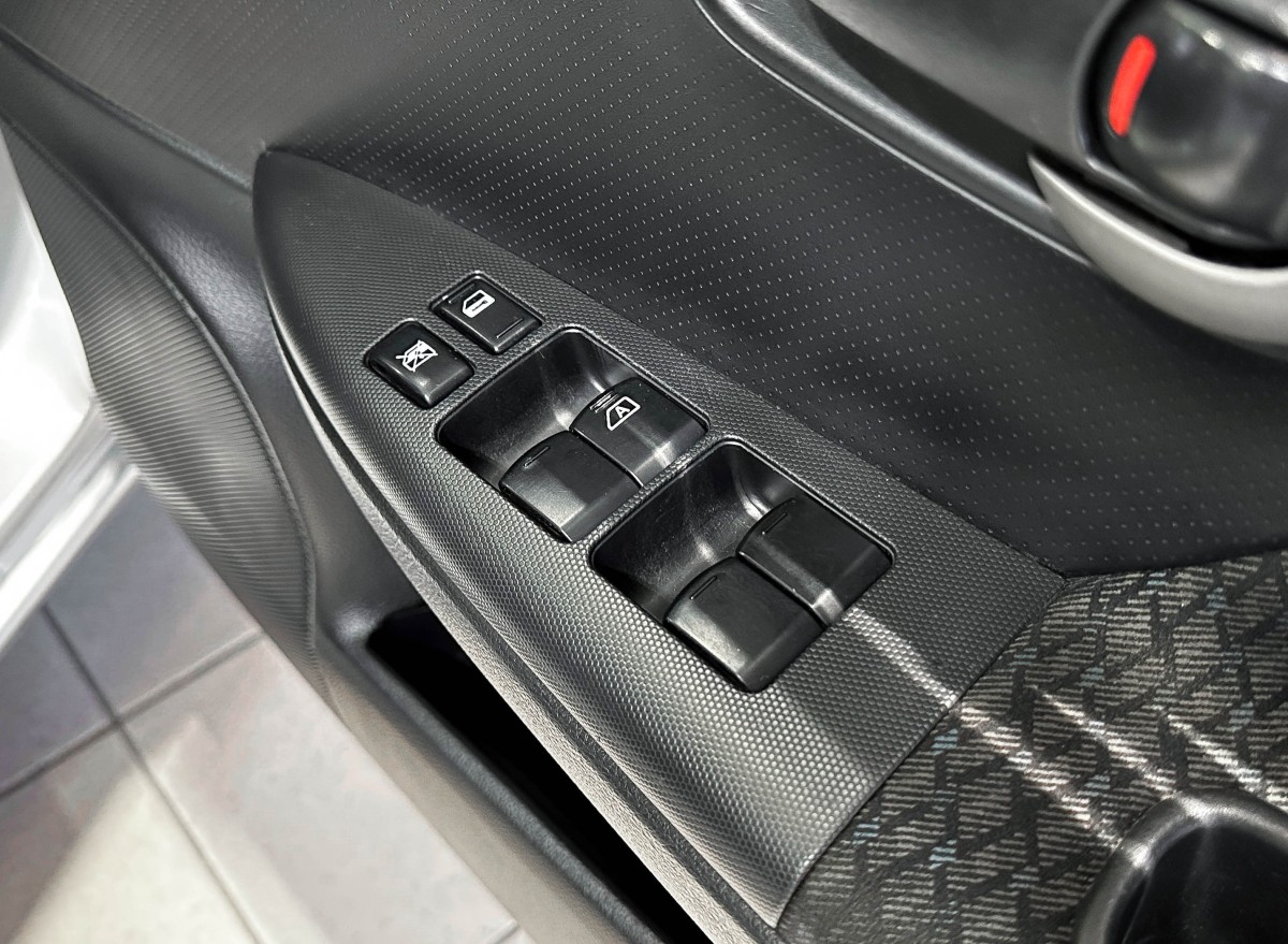 Nissan Note - фото 15