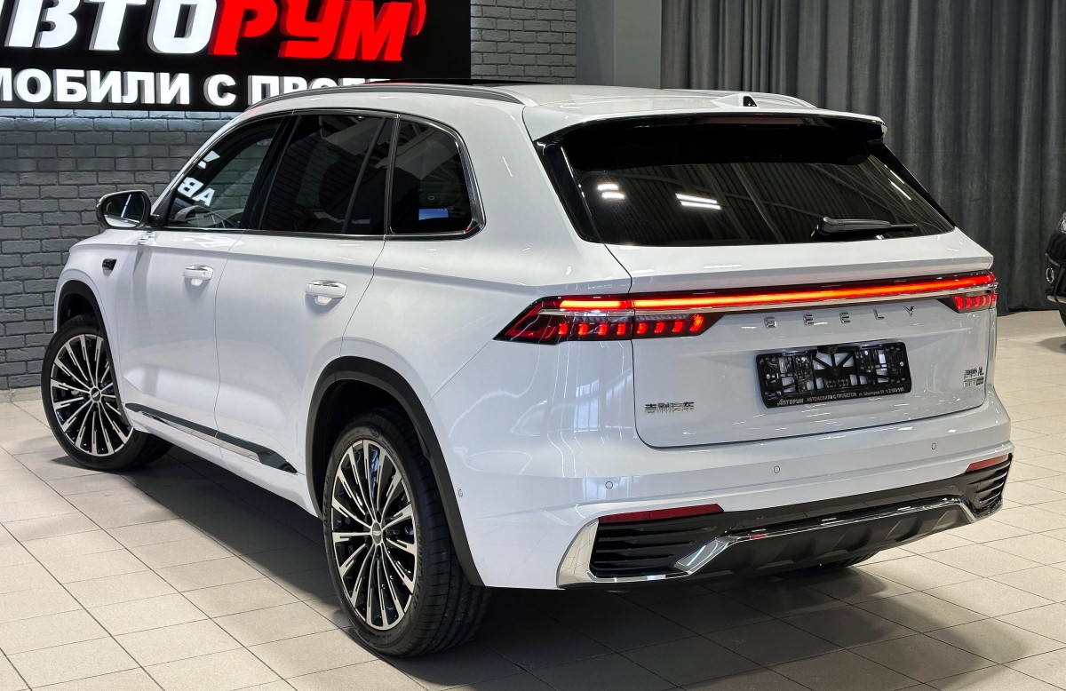 Geely Monjaro - фото 9