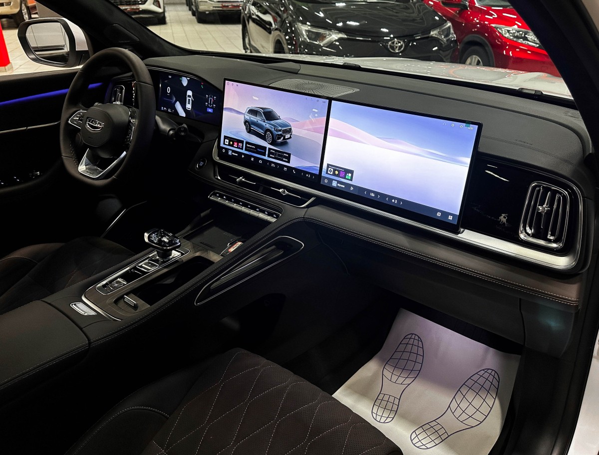 Geely Monjaro - фото 17