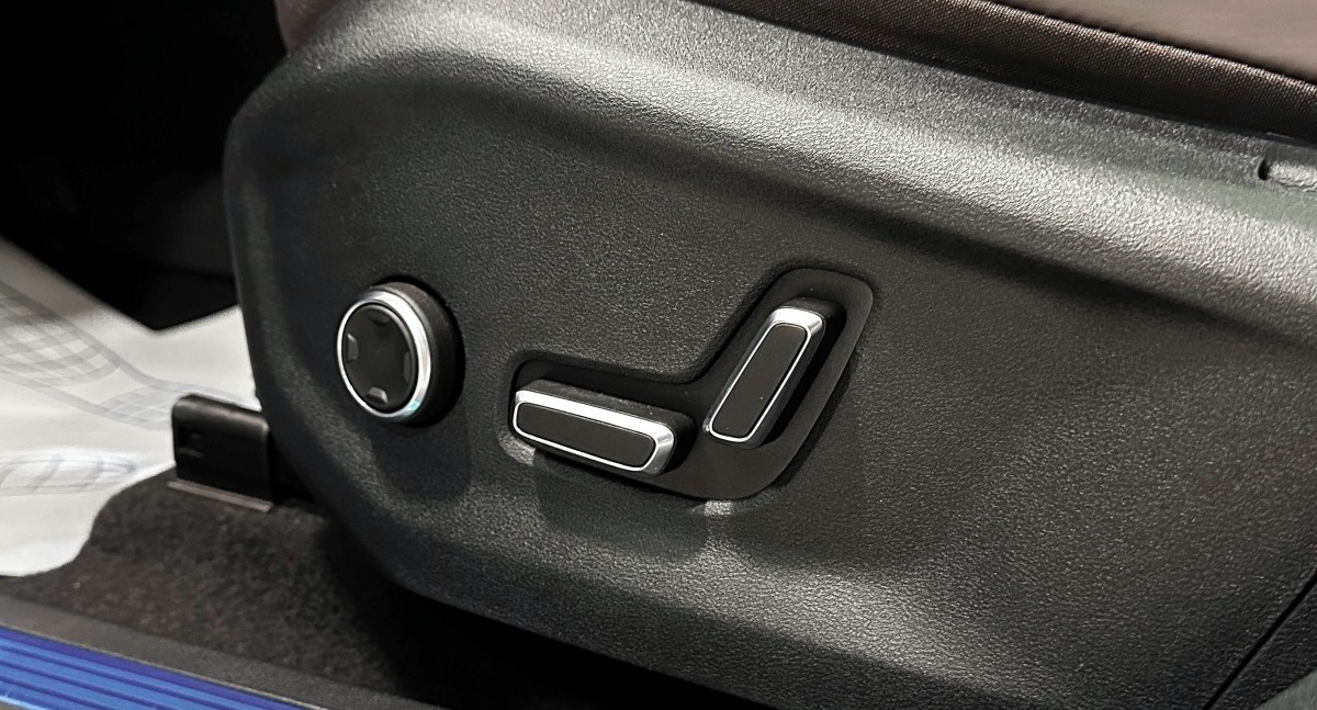 Geely Monjaro - фото 19