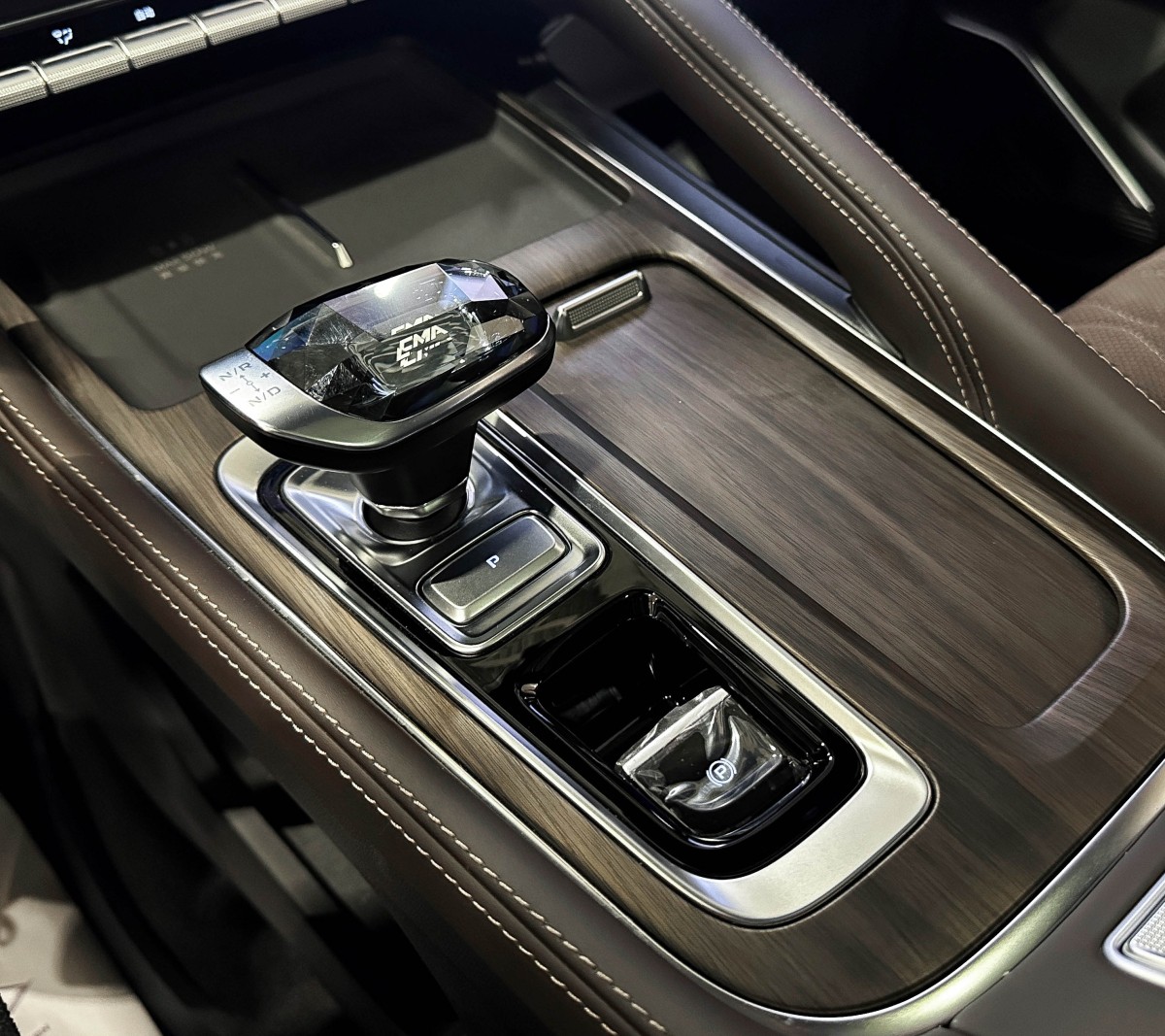 Geely Monjaro - фото 28