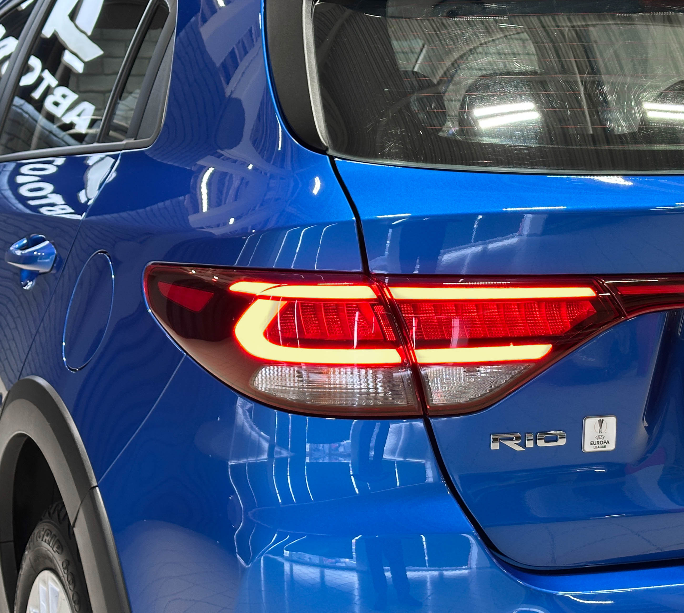 Kia Rio - фото 9