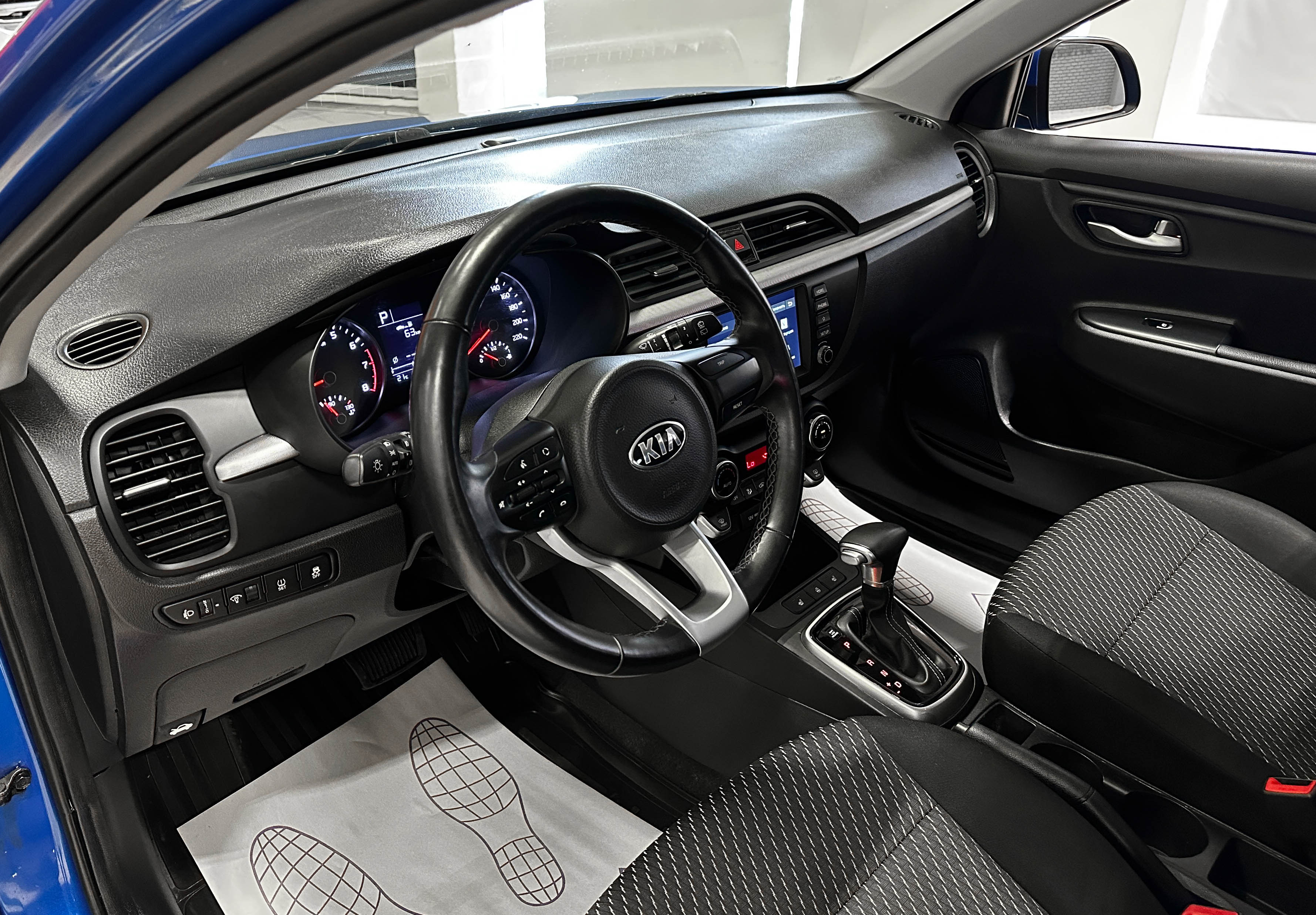 Kia Rio - фото 10