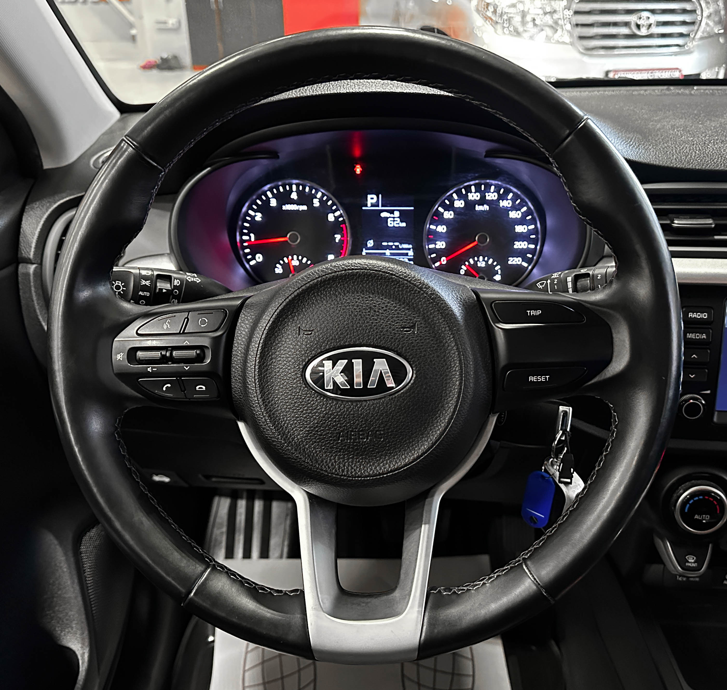 Kia Rio - фото 25