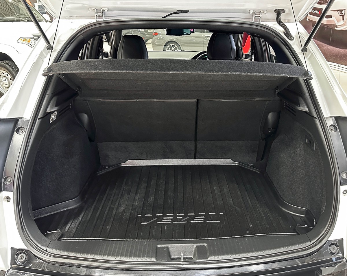 Honda Vezel Hybrid - фото 14