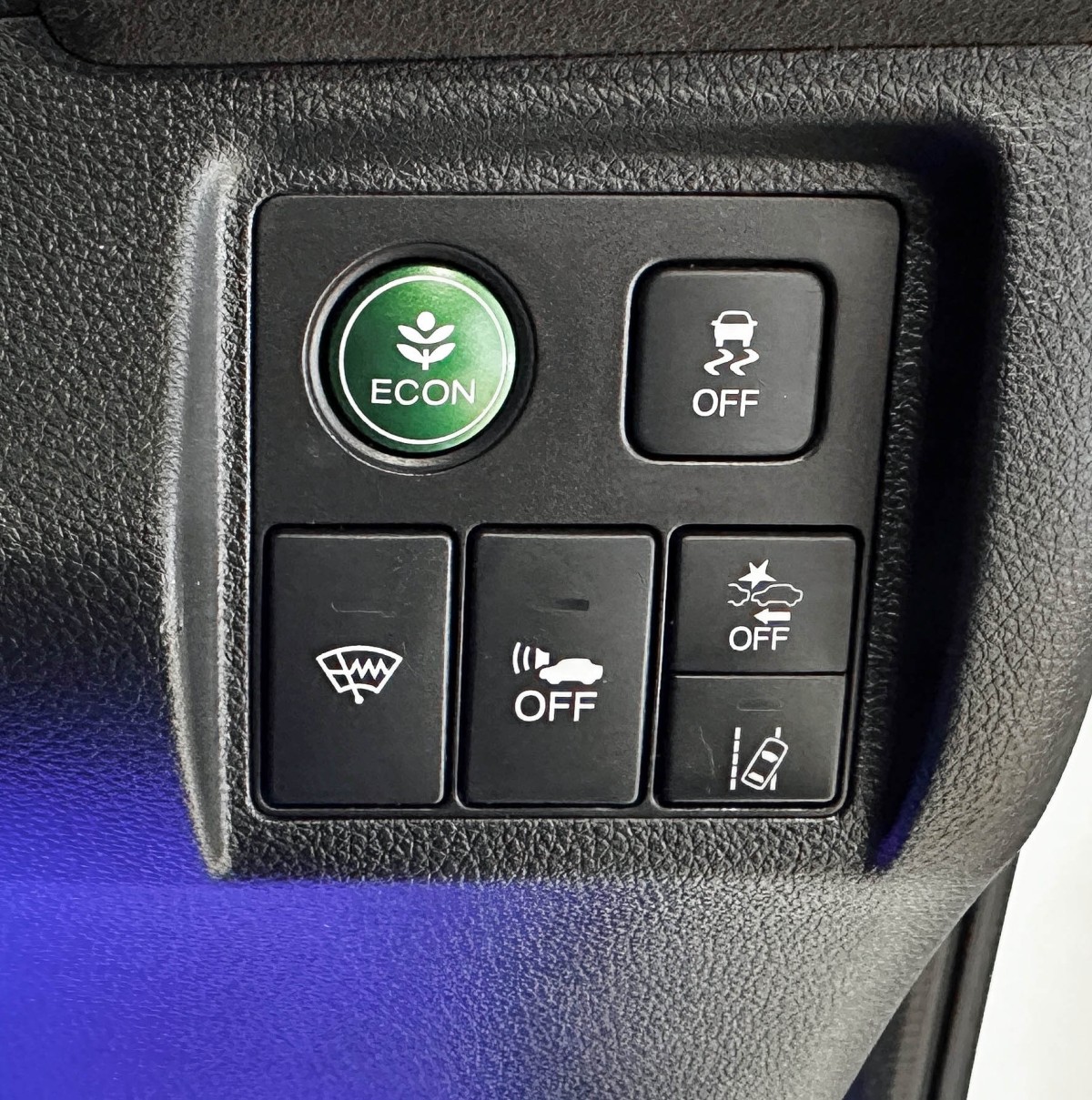 Honda Vezel Hybrid - фото 19