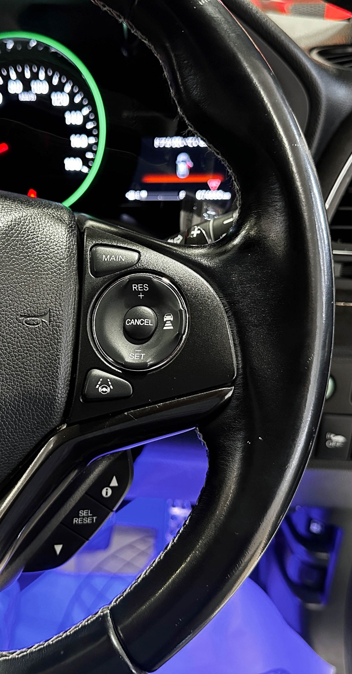 Honda Vezel Hybrid - фото 22