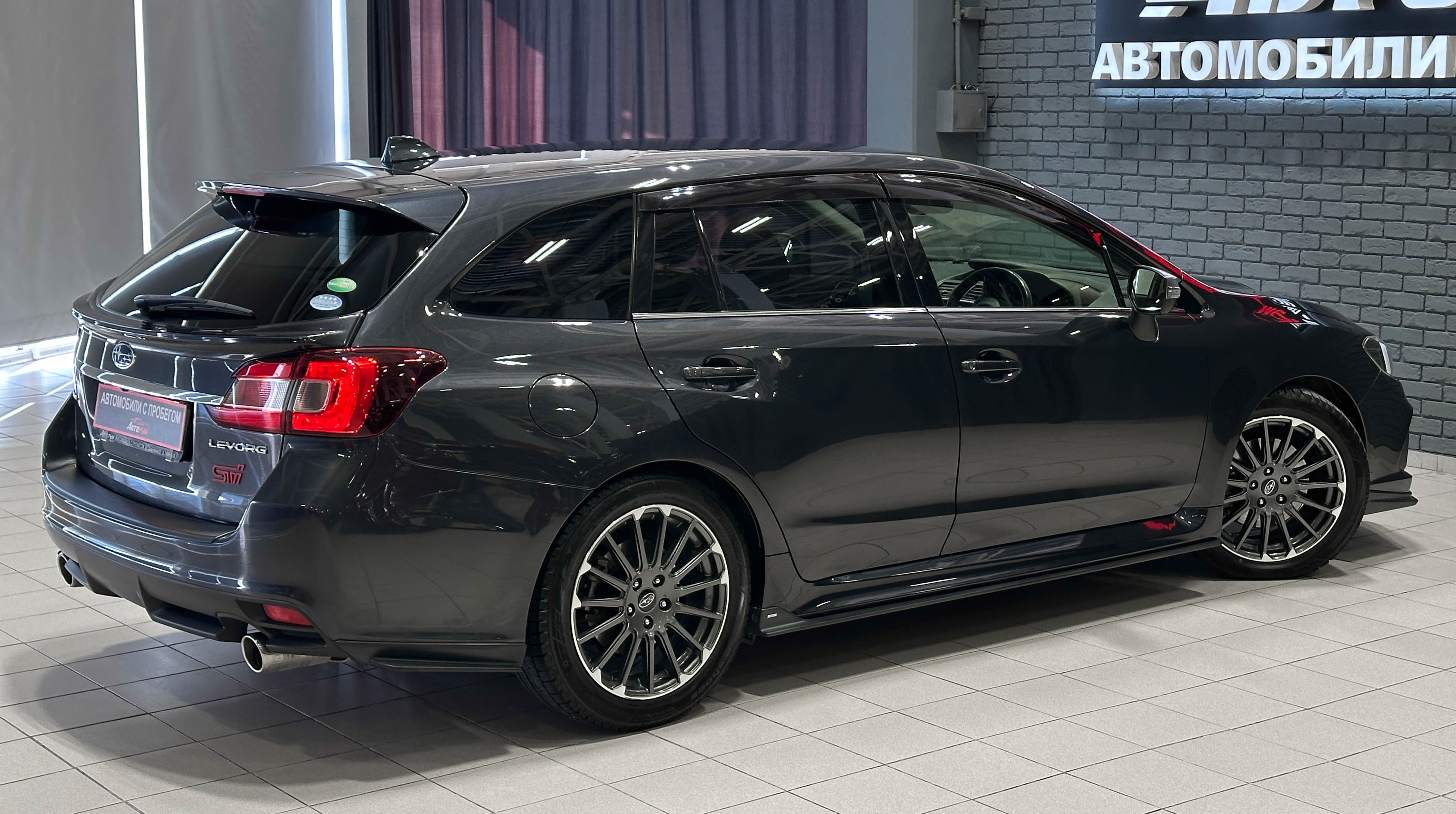 Subaru Levorg - фото 8