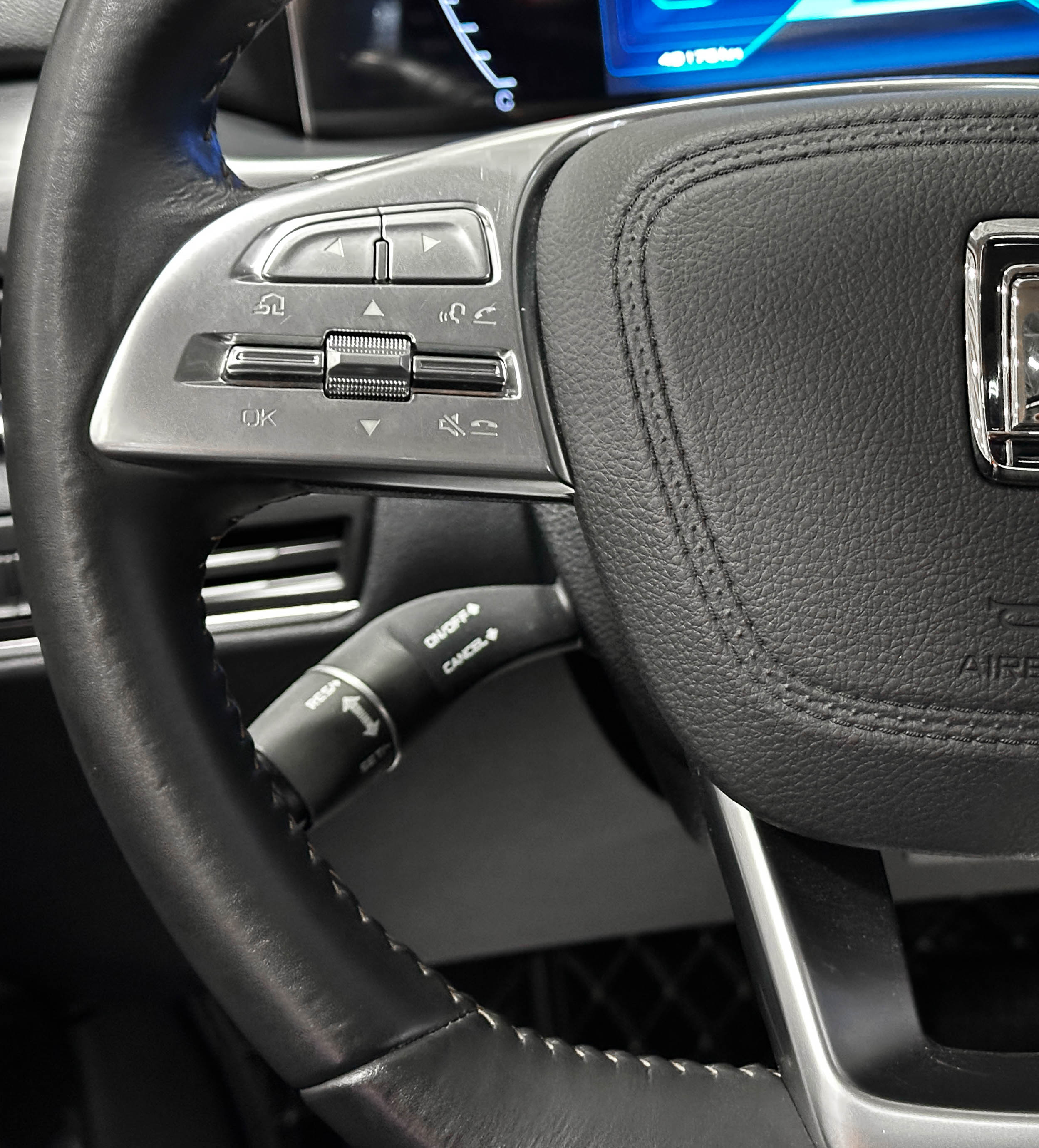 FAW Bestune T77 - фото 22