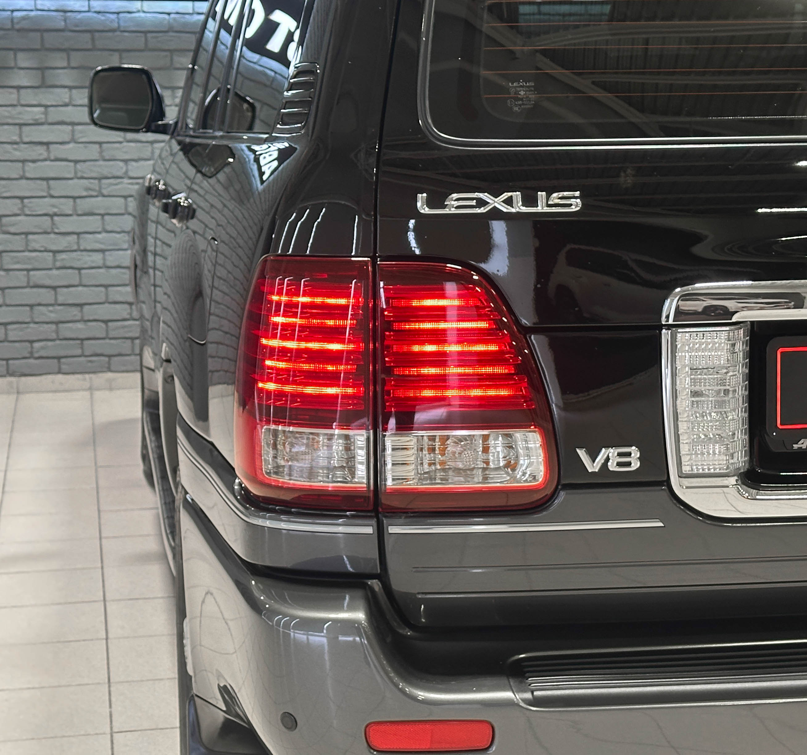 Lexus LX 470 - фото 10