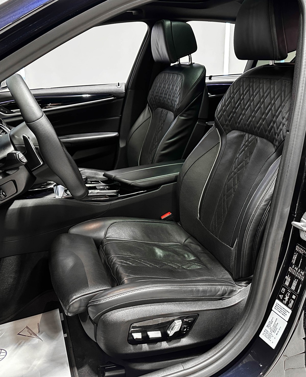 BMW 5 серия - фото 14