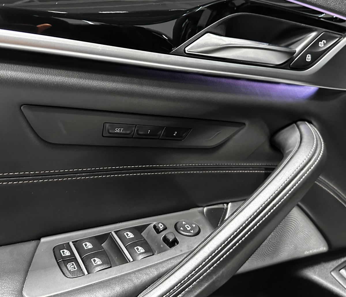 BMW 5 серия - фото 23