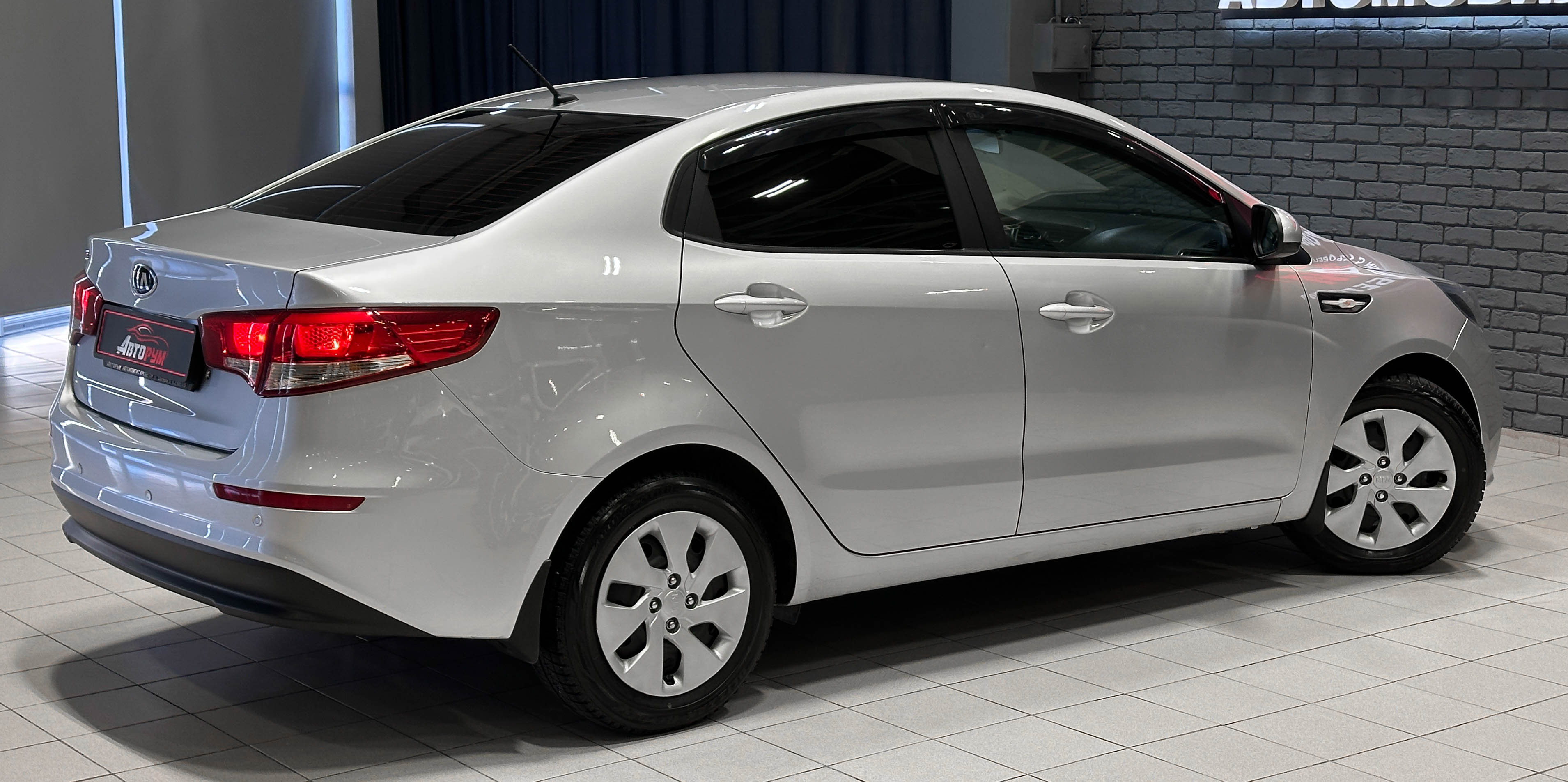 Kia Rio - фото 6