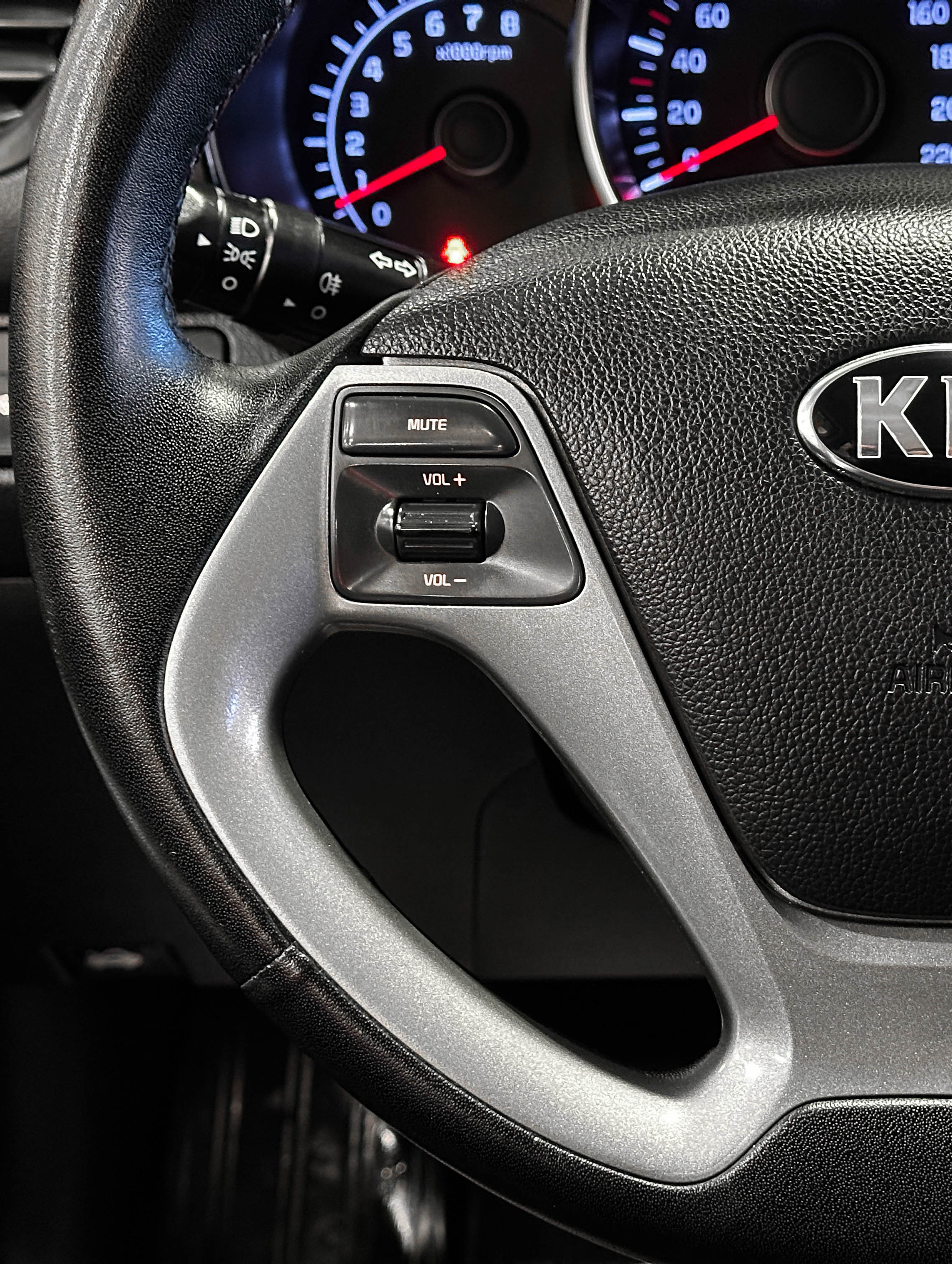 Kia Rio - фото 19