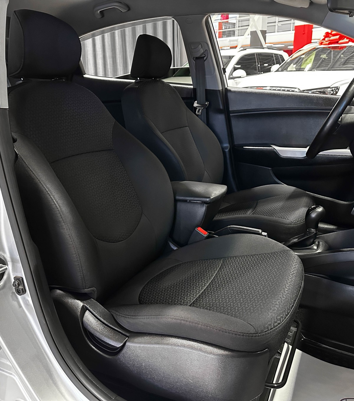 Kia Rio - фото 14