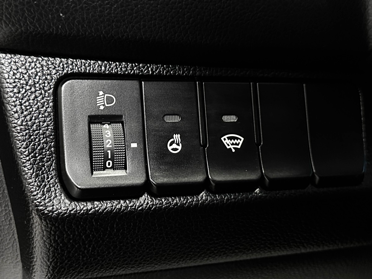 Kia Rio - фото 17