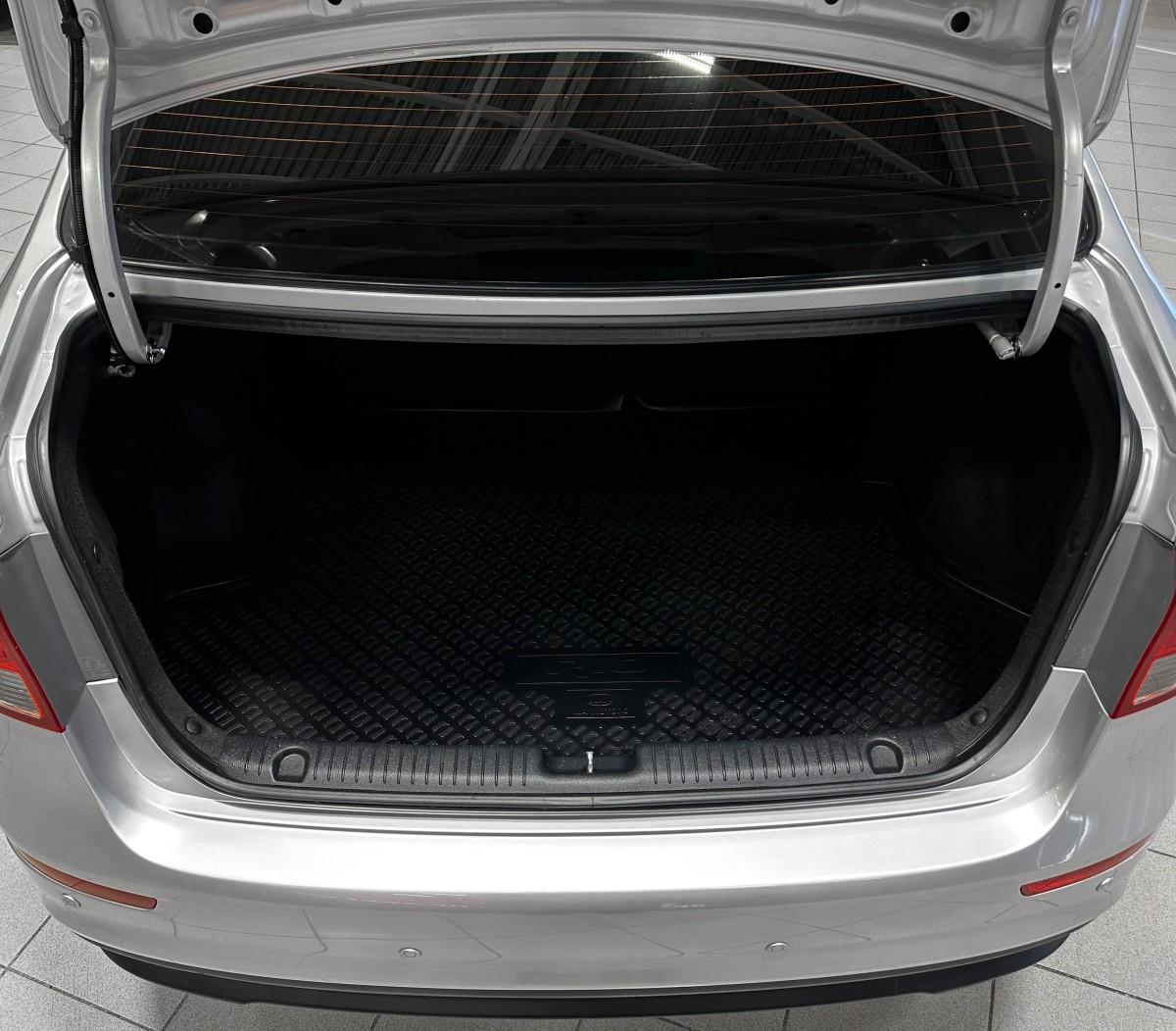 Kia Rio - фото 12