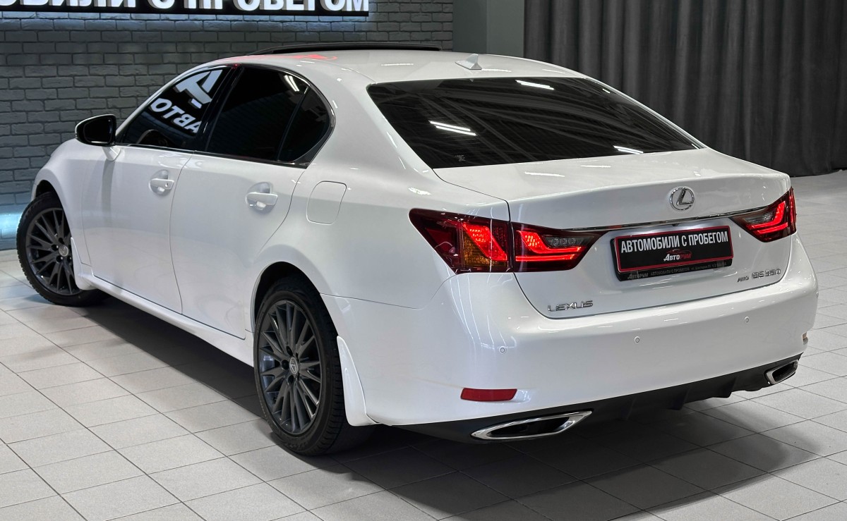 Lexus GS350 - фото 9