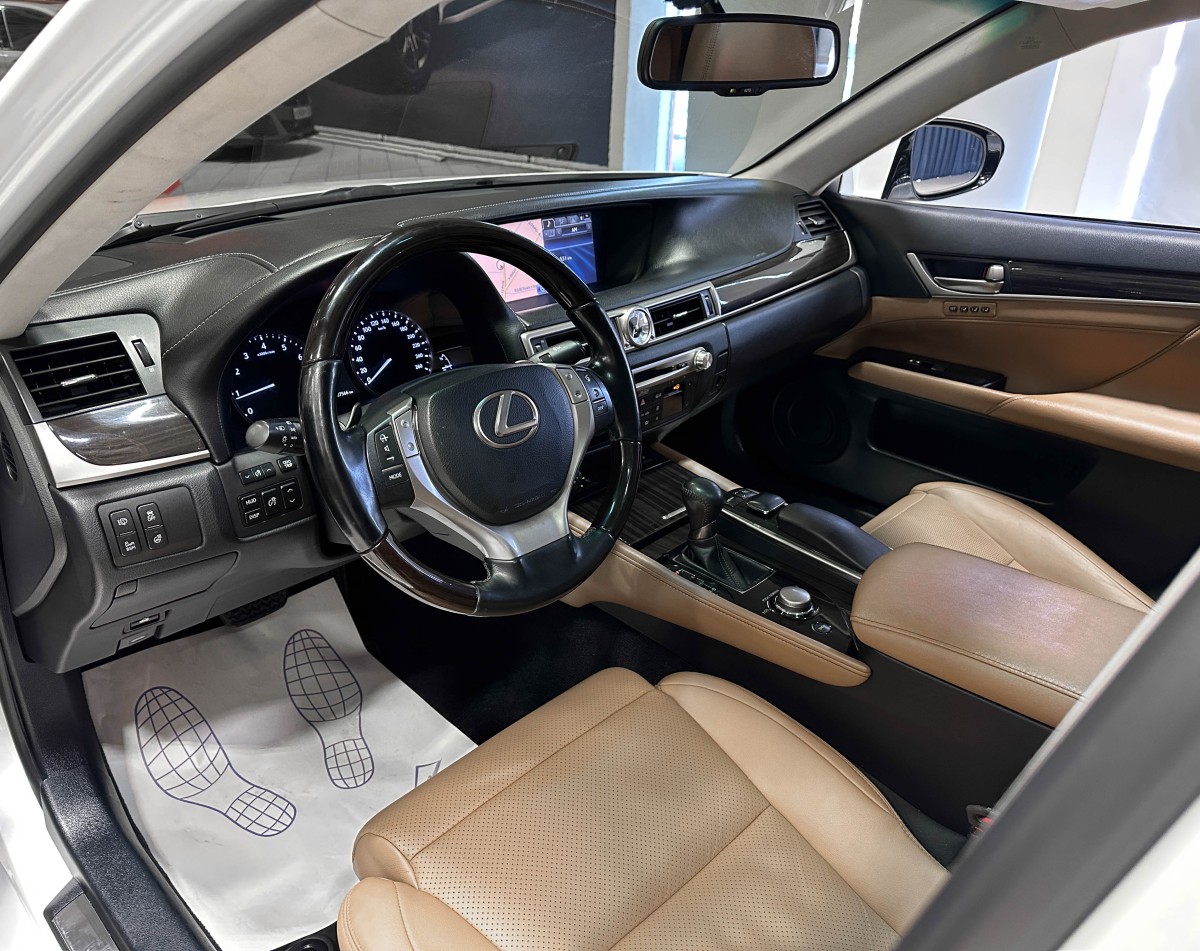 Lexus GS350 - фото 13