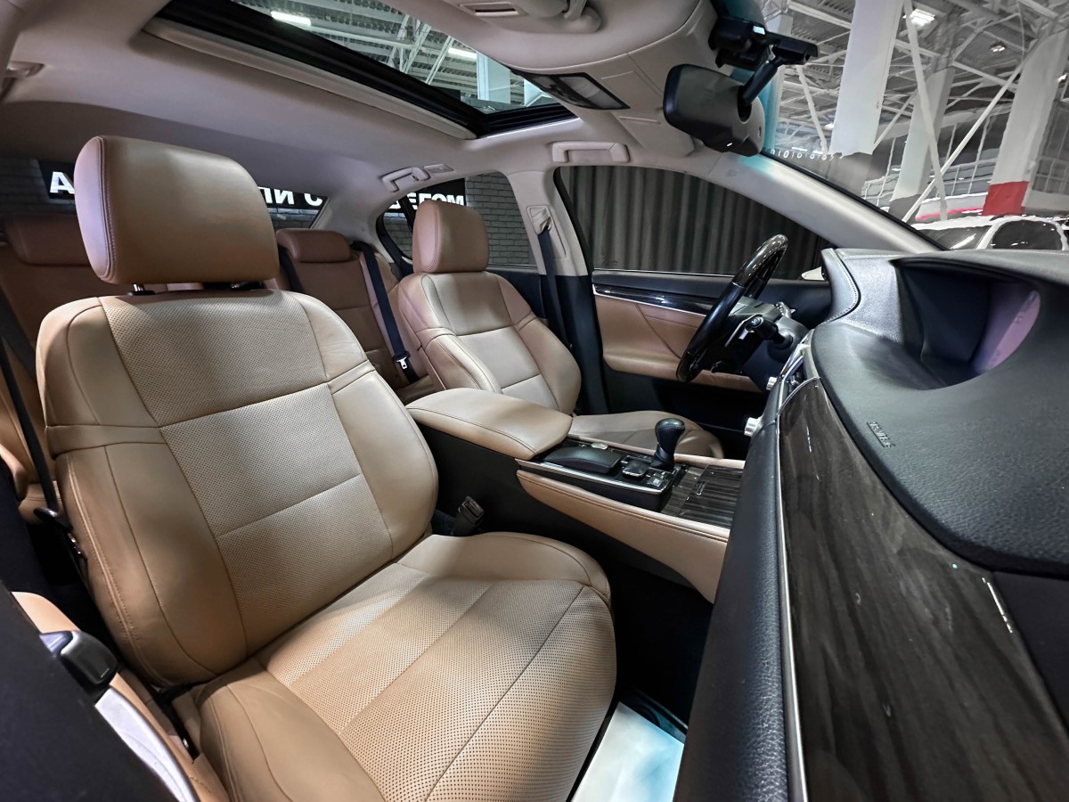 Lexus GS350 - фото 11