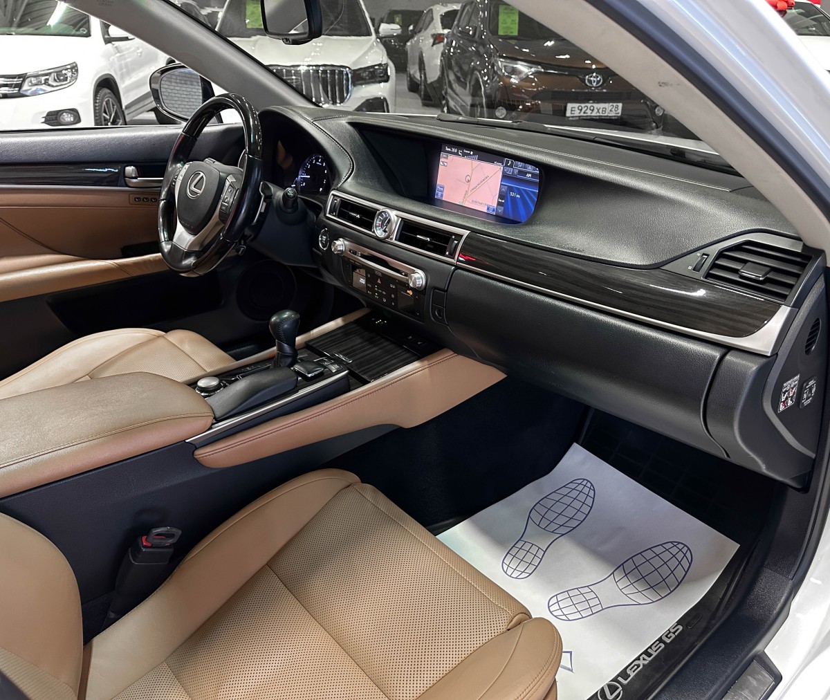 Lexus GS350 - фото 23