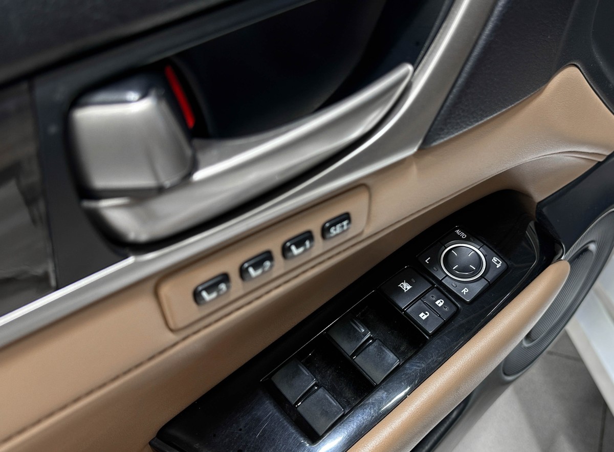 Lexus GS350 - фото 24