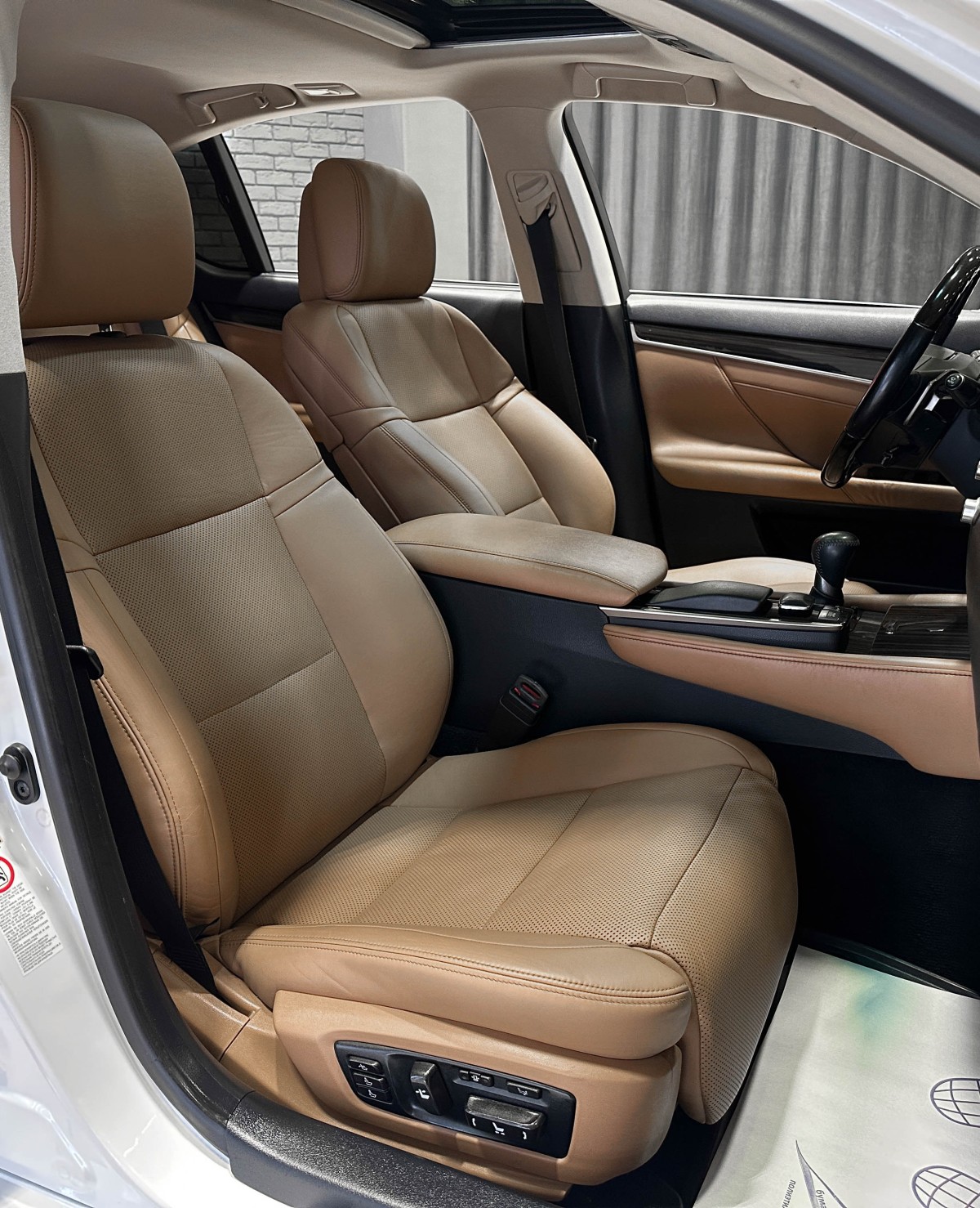 Lexus GS350 - фото 22