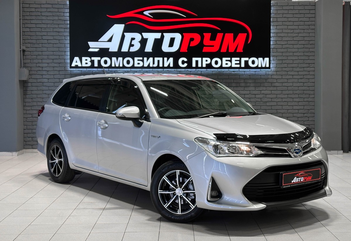 Toyota Corolla Fielder - фото 1