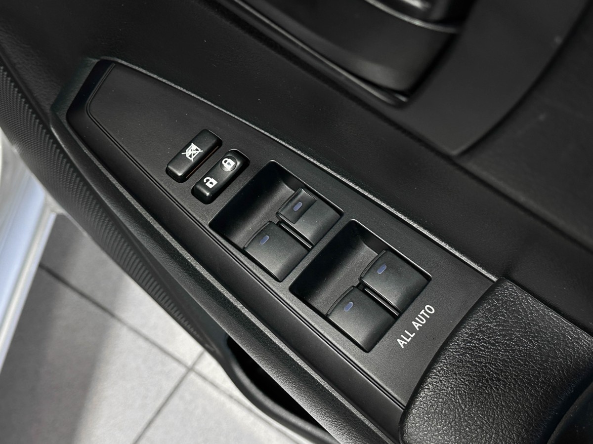 Toyota Corolla Fielder - фото 17