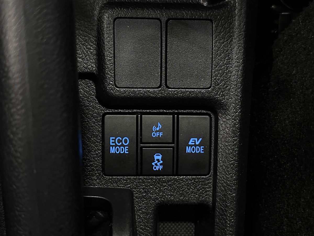 Toyota Corolla Fielder - фото 23