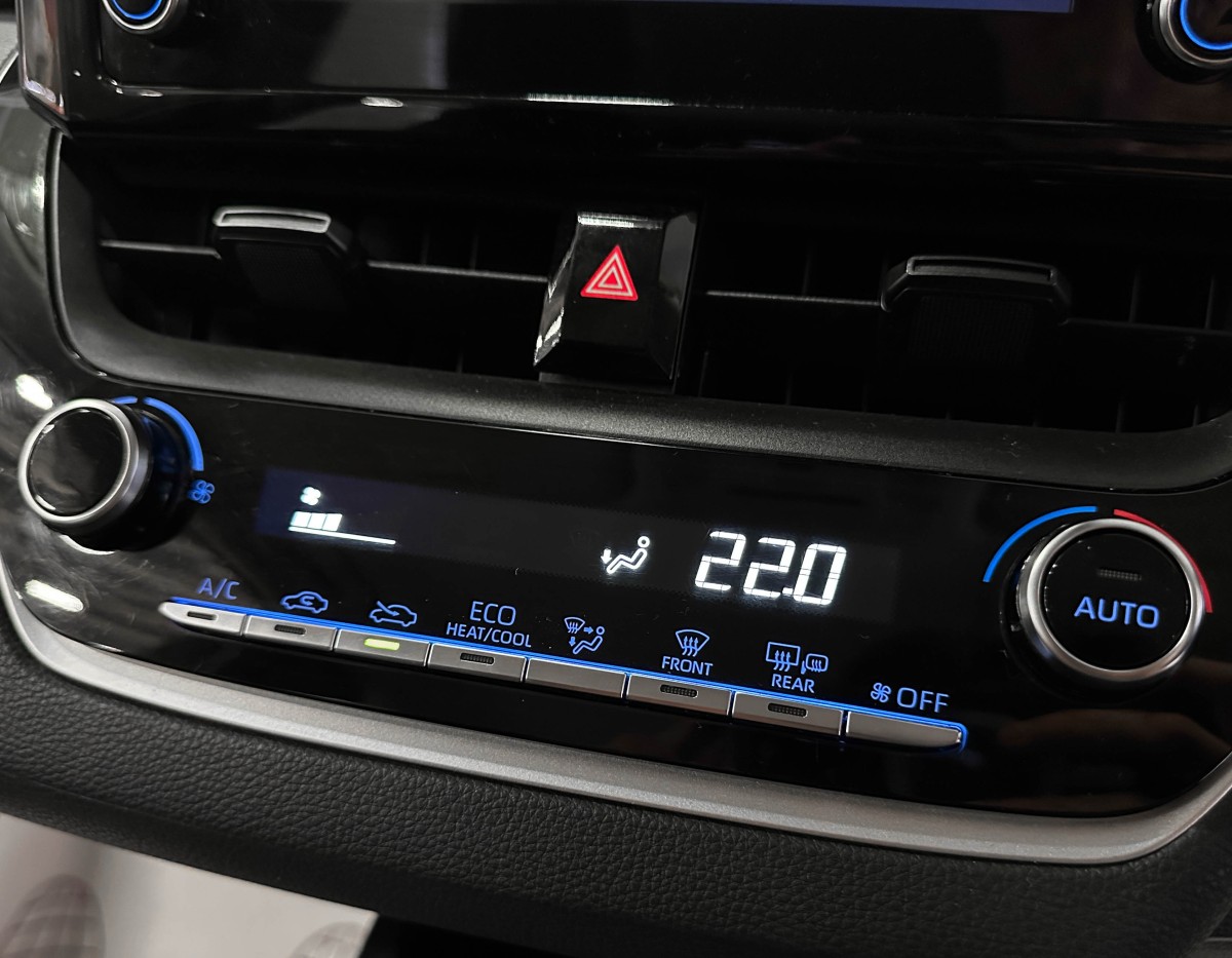 Toyota Corolla TOURING - фото 19