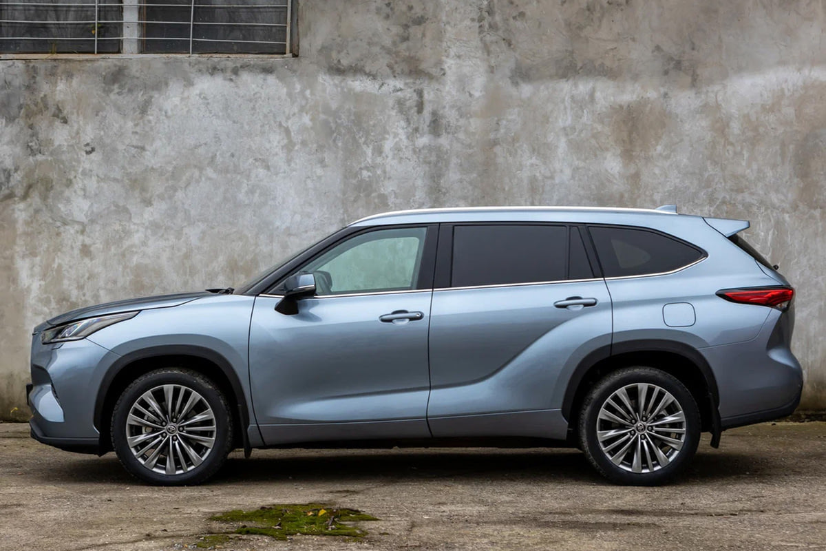 Toyota Highlander - фото 1