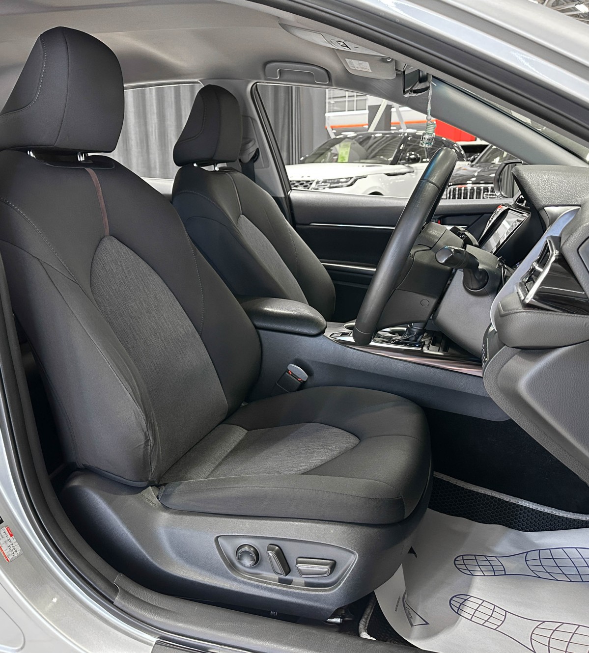 Toyota Camry - фото 12