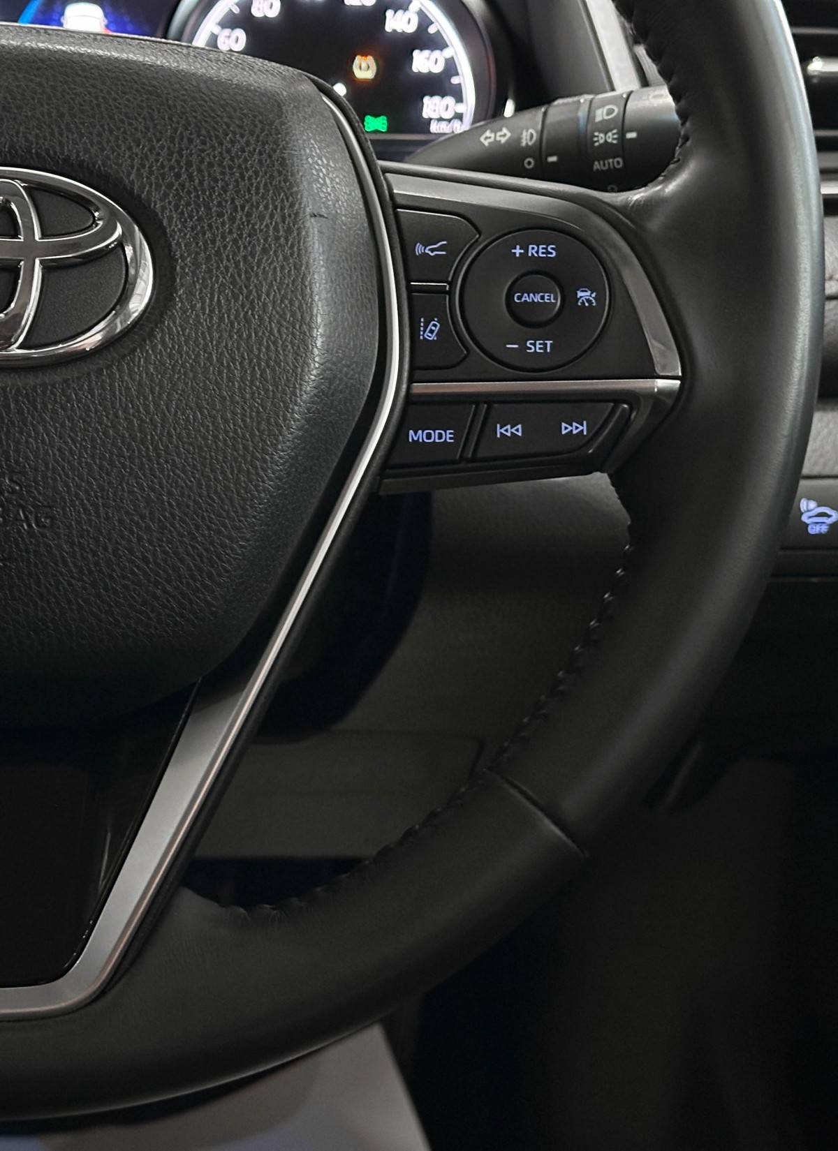 Toyota Camry - фото 22